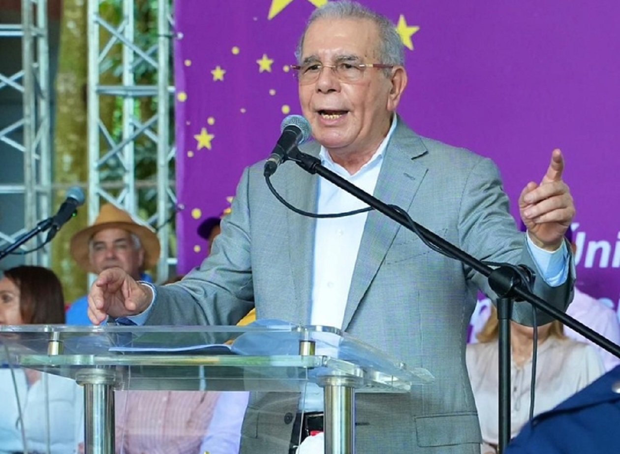 Danilo Medina alerta de aumento de muertes perinatales