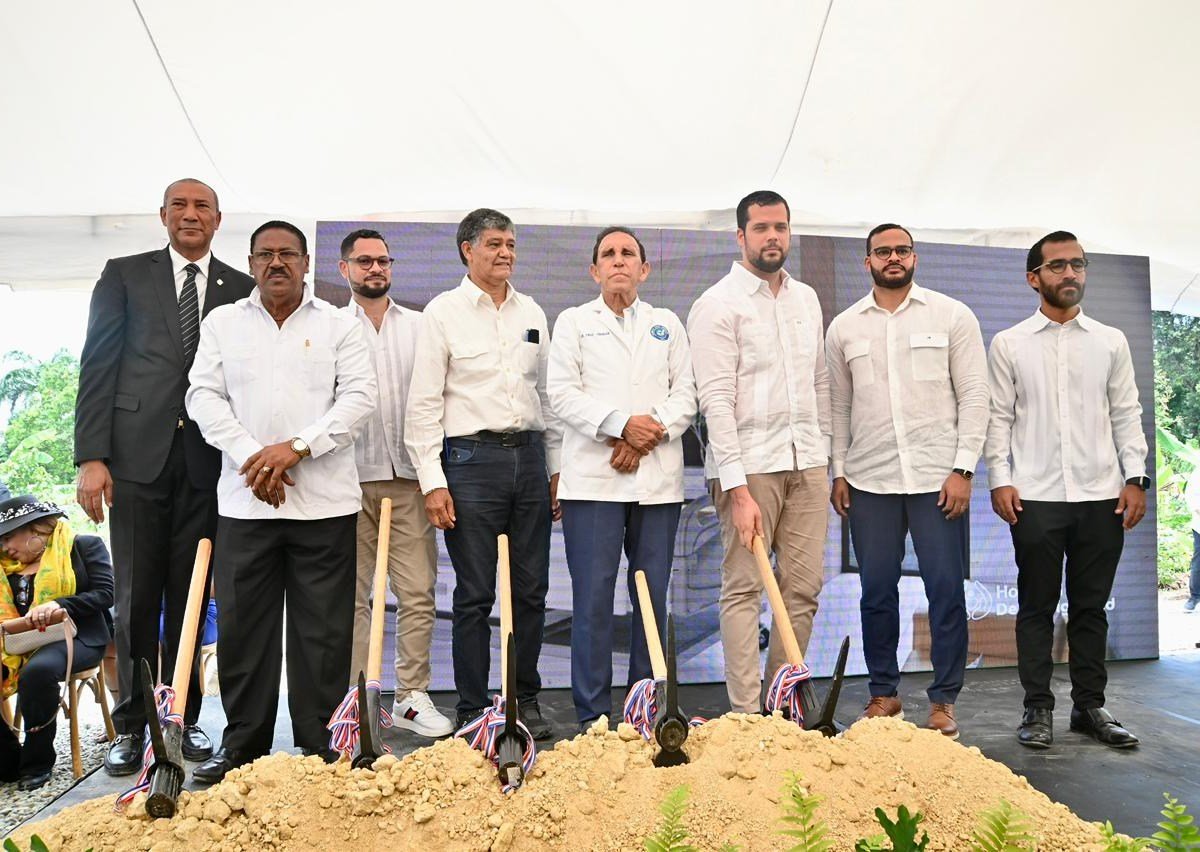¡UN ACTO DE AMOR Y FE! Cruz Jiminián dona su propiedad privada para construir el «Hospital de la Dignidad»