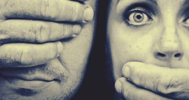 EDITORIAL; El vicio del morbo y la ceguera colectiva