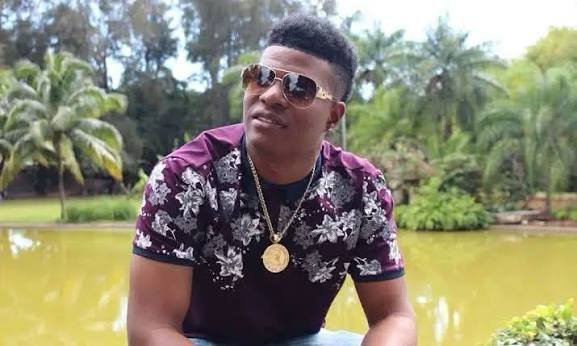 Consternación en Boca Chica: Asesinan a tiros al exponente urbano «Diddy Glow» en medio de operativo policial