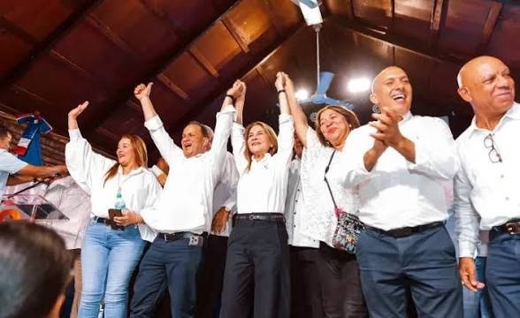 Carolina Mejía consolida músculo político en Ocoa con juramentaciones masivas de cara al 2028