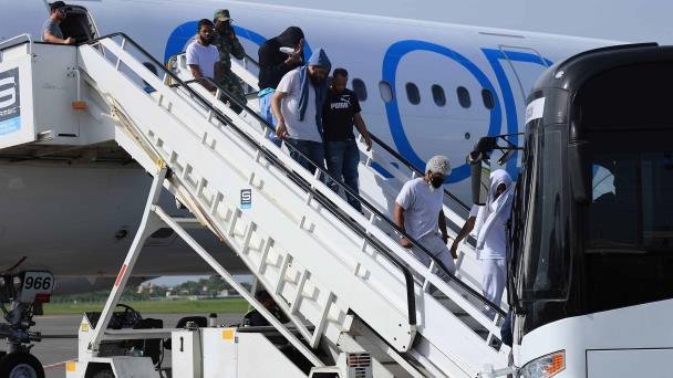 Llegan a San Isidro los primeros vuelos de ICE bajo el nuevo esquema de repatriación bilateral